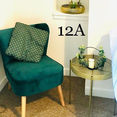 Flat 12A - Central, Modern, Bright Apartment With Free Wifi Обан Экстерьер фото