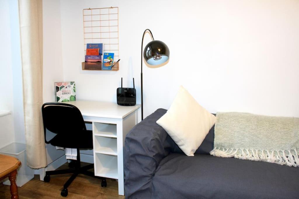 Flat 12A - Central, Modern, Bright Apartment With Free Wifi Обан Экстерьер фото