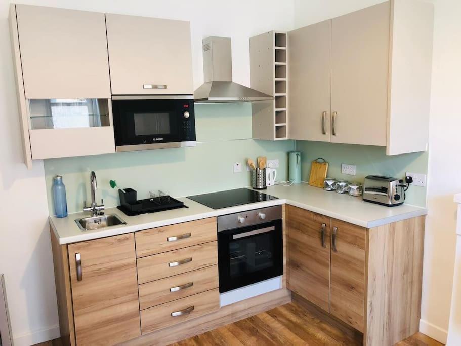 Flat 12A - Central, Modern, Bright Apartment With Free Wifi Обан Экстерьер фото